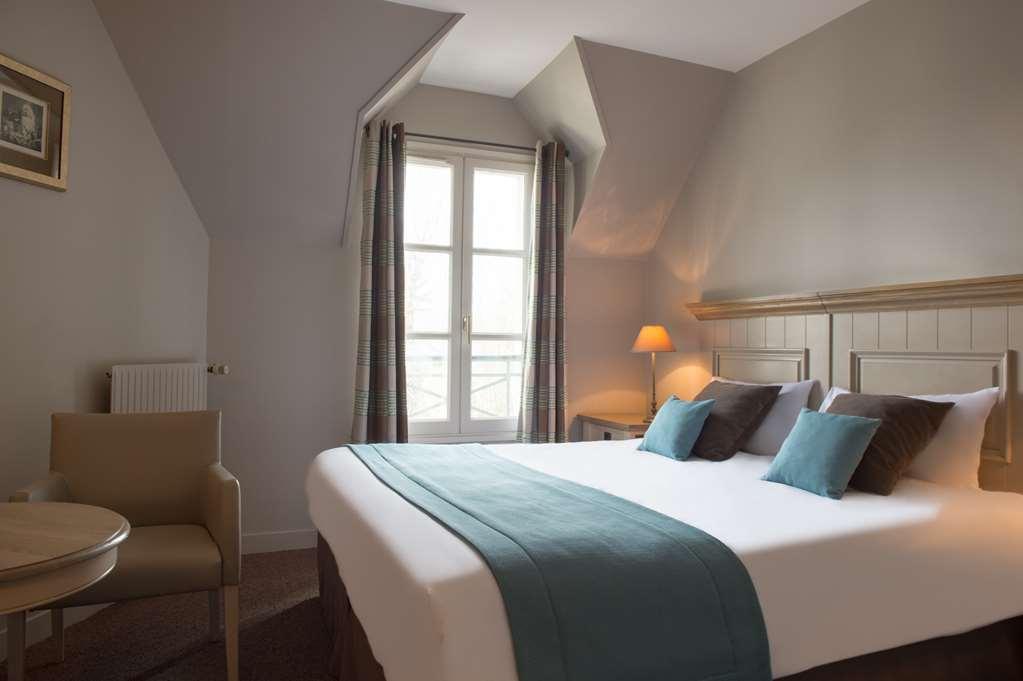 Ogaux Vieux Remparts Hotel Provins Phòng bức ảnh