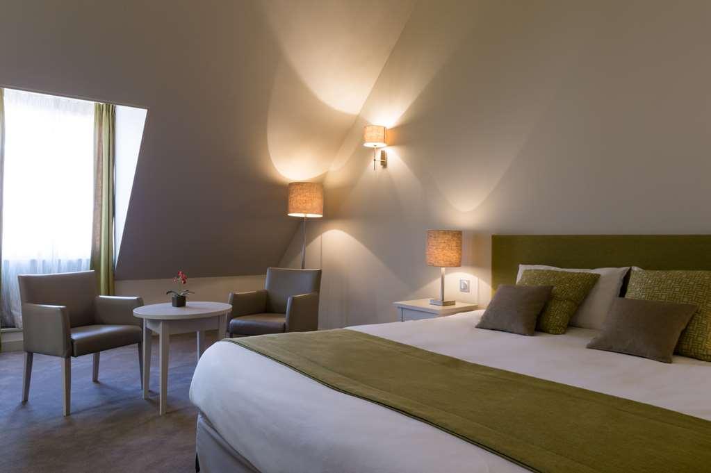 Ogaux Vieux Remparts Hotel Provins Phòng bức ảnh